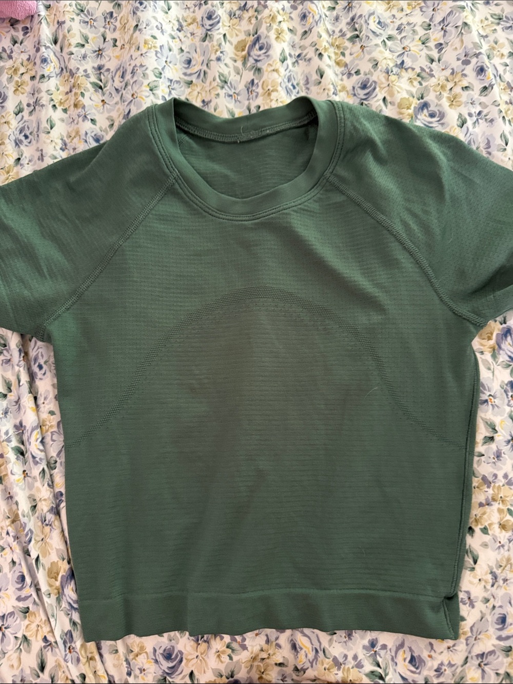 lululemon athletica swiftly tech cropped short sleeve 2.0 “medium forest” color
